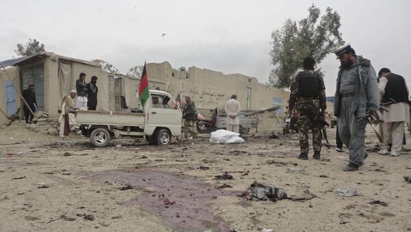 Forças de segurança inspecionam local de bombardeio na província de Khost, Afeganistão - Sputnik Brasil