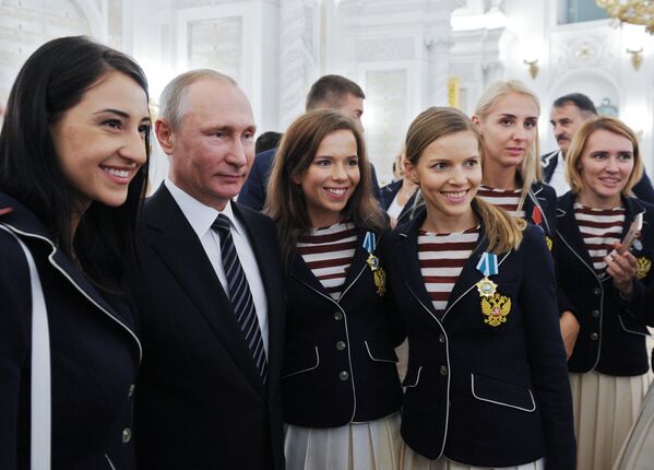 Líder russo Vladimir Putin na recepção solene aos campeões e vencedores olímpicos no Kremlin, Moscou, Rússia - Sputnik Brasil