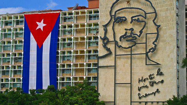 Bandeira nacional de Cuba em Havana - Sputnik Brasil