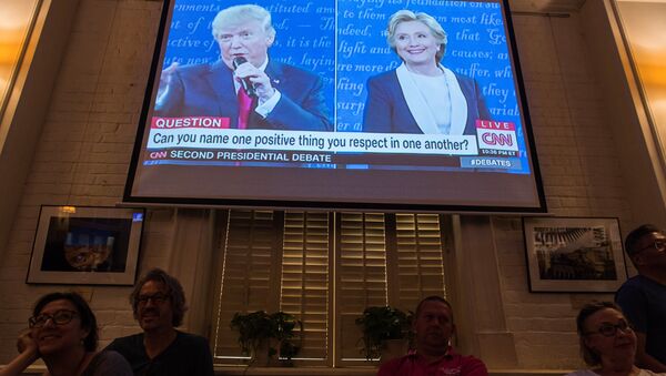 Segundo pesquisa realizada pela CNN/ORC, 57% dos entrevistados deram vitória a Hillary em debate - Sputnik Brasil