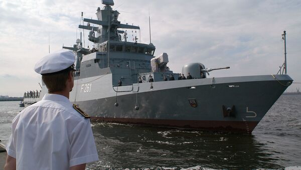 Corveta Magdeburg de 89 metros de comprimento no porto da marinha de Warnemunde perto de Rostock, no norte da Alemanha, agosto 17. 2007 - Sputnik Brasil
