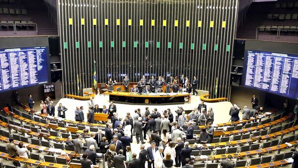 Sessão Plenária na Câmara, antes do alerta sobre a bomba - Sputnik Brasil
