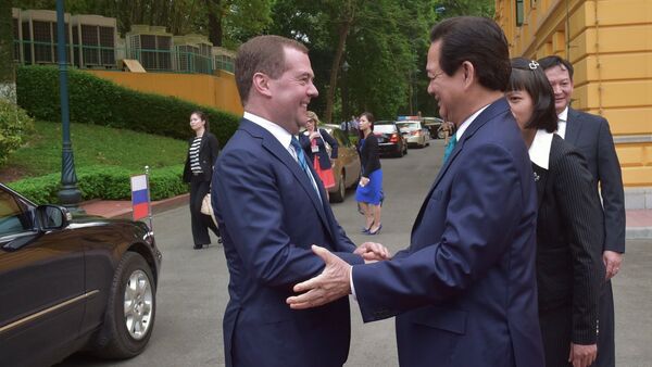 Primeiro-ministro da Rússia Dmitry Medvedev em visita no Vietnã - Sputnik Brasil