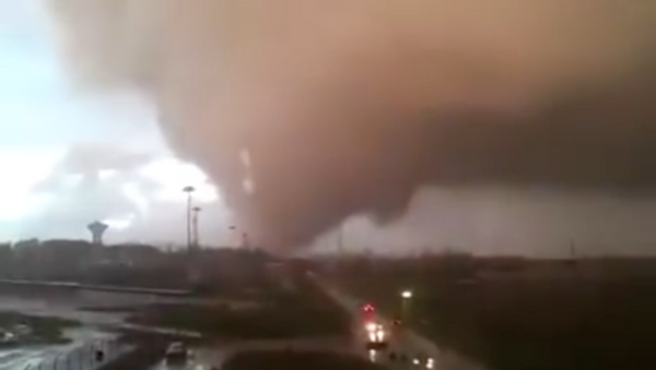Forte tornado atinge Roma e região de Lácio, na Itália - Sputnik Brasil