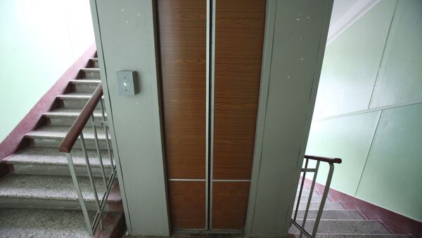 O elevador em um complexo residencial de Moscou - Sputnik Brasil