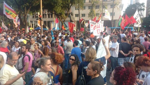 Cariocas protestam contra medidas de austeridade dos governos estadual e federal - Sputnik Brasil