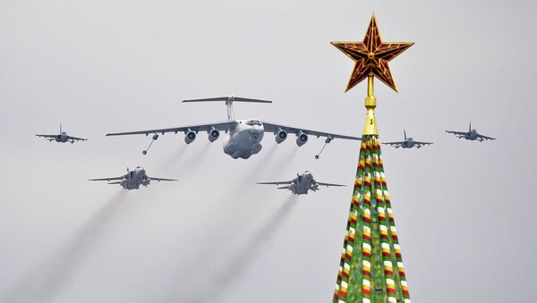Força Aérea russa treina para a parada militar do Dia da Vitória em Moscou - Sputnik Brasil