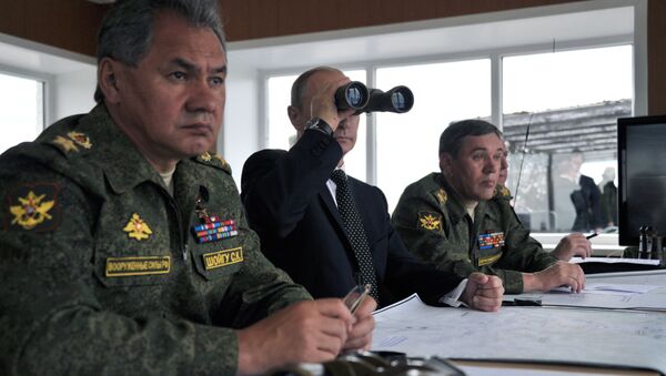 Putin observa os treinamentos militares no polígono transbaicálico - Sputnik Brasil