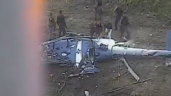 Helicóptero da PM cai e mata 4 policiais em área de conflito no Rio - Sputnik Brasil