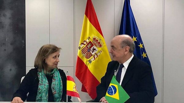 José Serra e a secretária de Comércio da Espanha, María Luísa Poncela - Sputnik Brasil