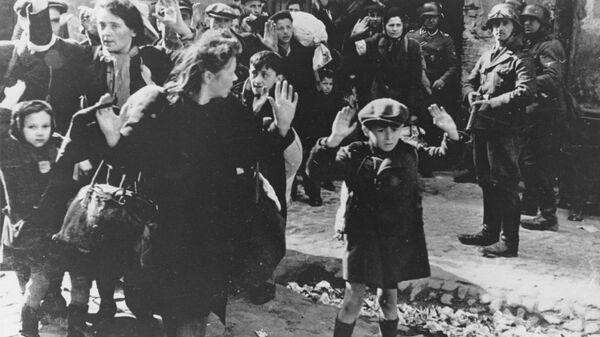 Judeus durante holocausto, Varsóvia, 19 de abril, 1943 - Sputnik Brasil