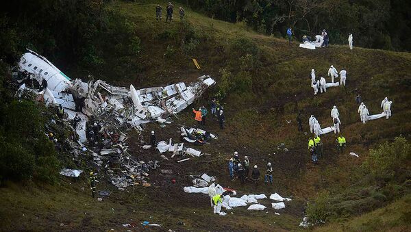 Imagem do local do acidente com o avião que transportava a equipe da Chapecoense - Sputnik Brasil