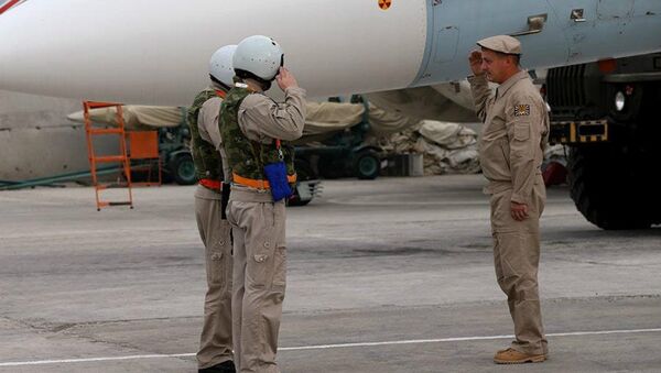 A vida cotidiana do grupo aéreo russo no aeroporto de Hmeymim na Síria - Sputnik Brasil
