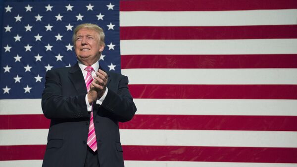 O candidato republicano à presidência norte-americana, Donald Trump, durante evento de campanha na Virgínia, em 20 de agosto de 2016 - Sputnik Brasil