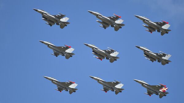 Caças F-16 da Dinamarca no Show Aéreo da Dinamarca em Karup, 2014 (foto de arquivo) - Sputnik Brasil