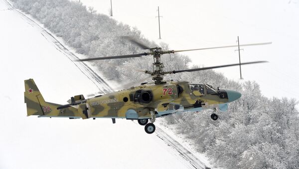 A transferência de novos helicópteros de ataque de Ka-52 ao pessoal do regimento do helicóptero na região de Krasnodar - Sputnik Brasil