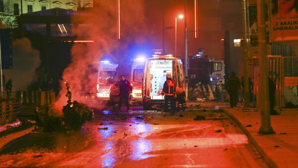 Carro-bomba explode no centro de Istambul, na Turquia - Sputnik Brasil