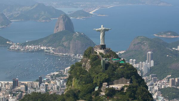 Vista aérea do Rio de Janeiro com o Cristo Redentor e o Pão de Açúcar - Sputnik Brasil