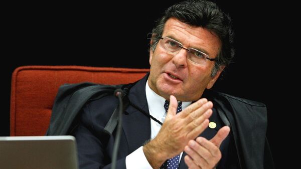 Ministro do STF, Luiz Fux barra pacote anticorrupção no Senado e quer que projeto volte a estaca zero na Câmara - Sputnik Brasil