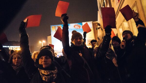 Protestos em Varsóvia - Sputnik Brasil