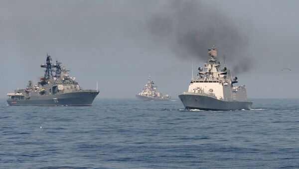 Exércícios navais conjuntos da Rússia e Índia no Golfo de Bengala - Sputnik Brasil