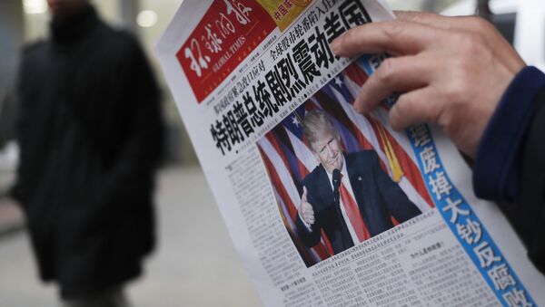 Donald Trump na mídia chinesa (Foto de arquivo, 10 de novembro de 2016) - Sputnik Brasil
