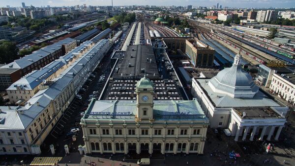 Vista pela estação ferroviária Liningradsky em Moscou, Rússia (foto de arquivo) - Sputnik Brasil