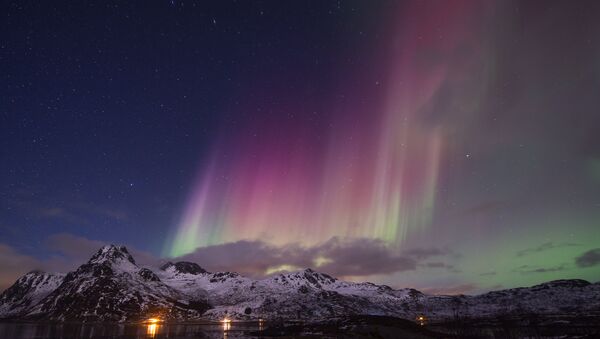 Aurora boreal dentro do Círculo Polar Ártico, Noruega, março de 2016 (foto de arquivo) - Sputnik Brasil