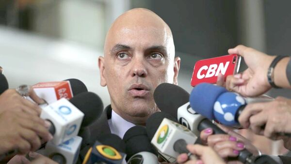 O ministro da Justiça, Alexandre de Moraes, fala à imprensa após reunião com a presidente do STF, Cármen Lúcia - Sputnik Brasil