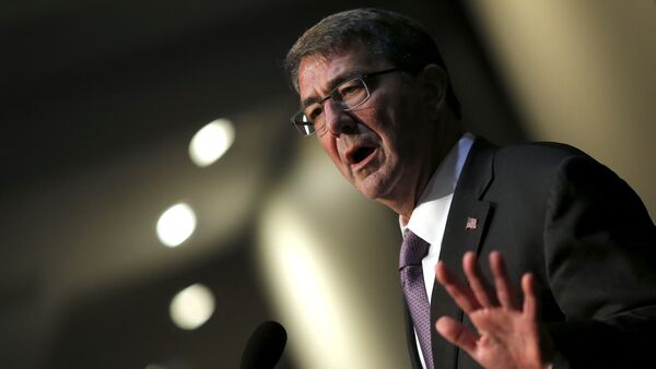 U.S. Defense Secretary Ash Carter delivers remarks at The Association of the United States Army (AUSA) 2015 Annual Meeting and Exposition in Washington October 14, 2015 - Sputnik Brasil