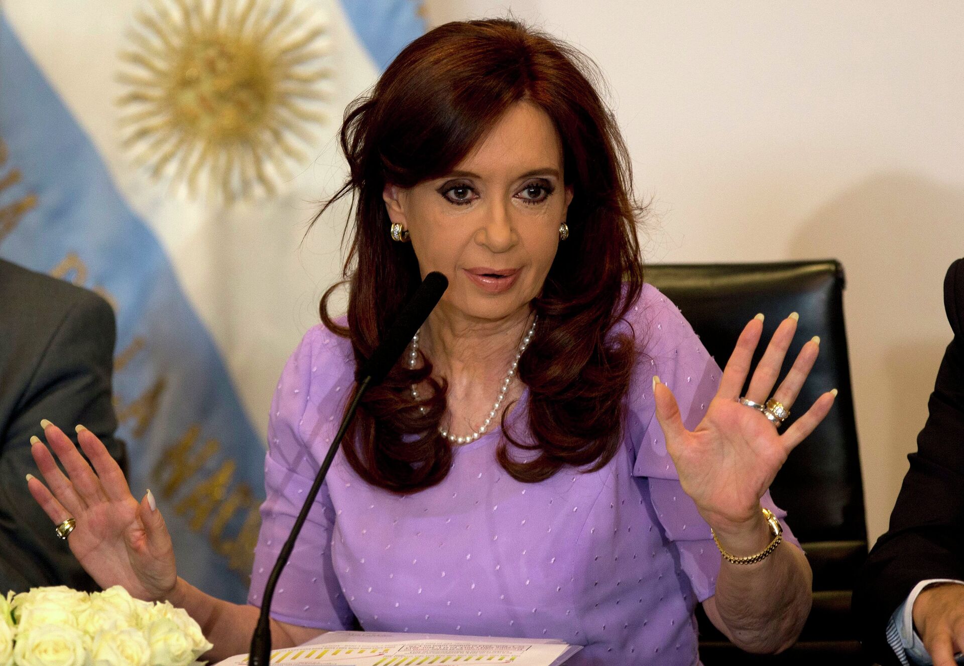 Cristina Kirchner abre mão de receber seu salário de 330 mil pesos de vice-presidente - Sputnik Brasil, 1920, 07.04.2021