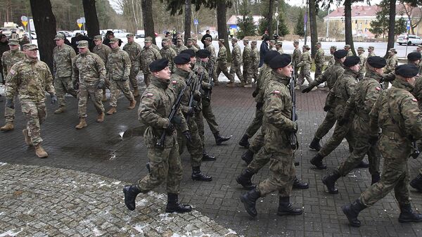 Cerimônia oficial de boas-vindas às tropas dos EUA em Zagan, Polônia, em 12 de janeiro de 2017 - Sputnik Brasil
