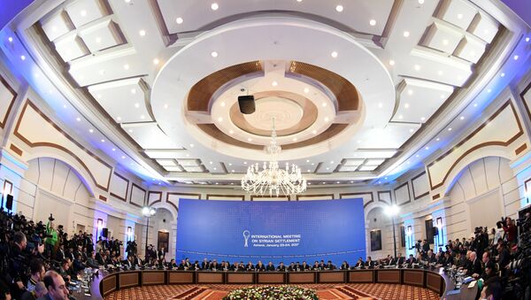 A mesa redonda das negociações de paz em Astana, 22 de janeiro, 2017 - Sputnik Brasil