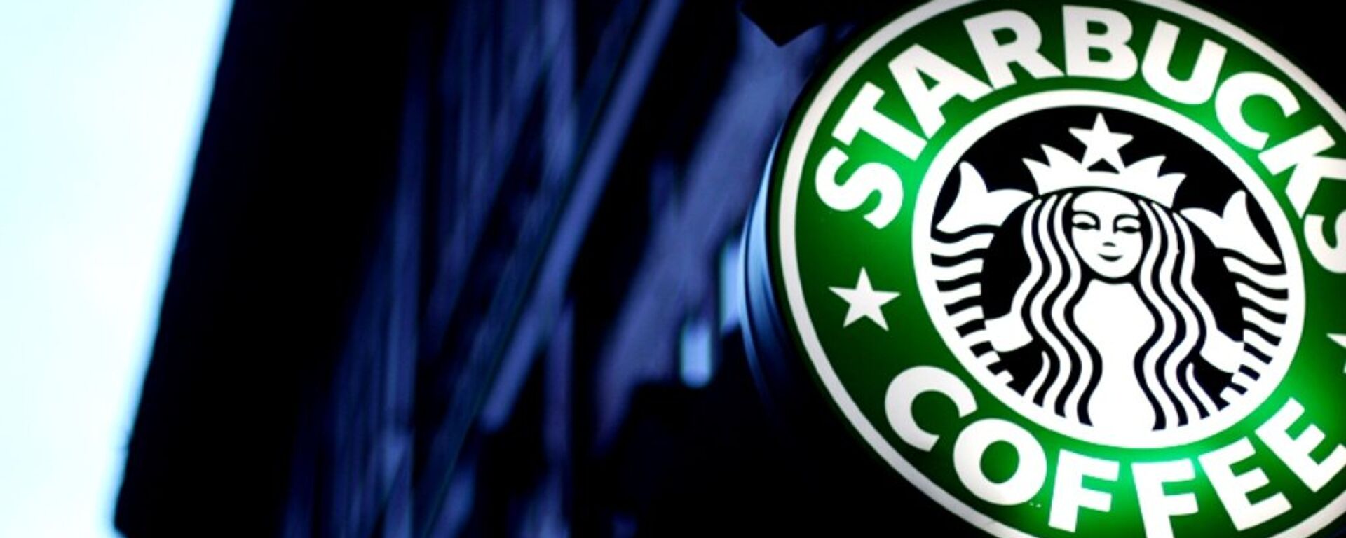 Starbucks – uma das maiores redes de cafetarias norte-americanas que tem cerca de 20 mil lojas por todo o mundo - Sputnik Brasil, 1920, 22.11.2023