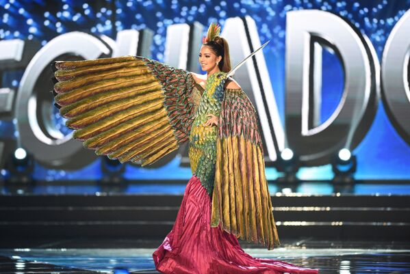 Мисс Эквадор на конкурсе национальных костюмов Мисс Вселенная - Sputnik Brasil