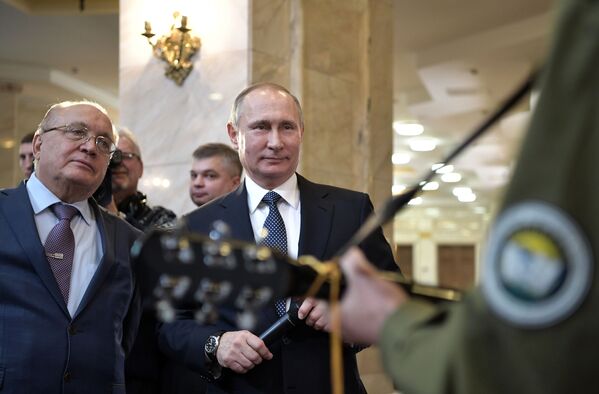 Presidente russo Vladimir Putin visita Universidade Estatal de Moscou Lomonosov no Dia Nacional do Estudante, em 25 de janeiro. - Sputnik Brasil
