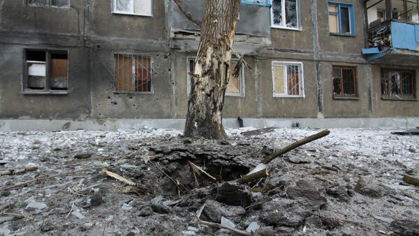 Situação depois de bombardeios na região de Donetsk - Sputnik Brasil