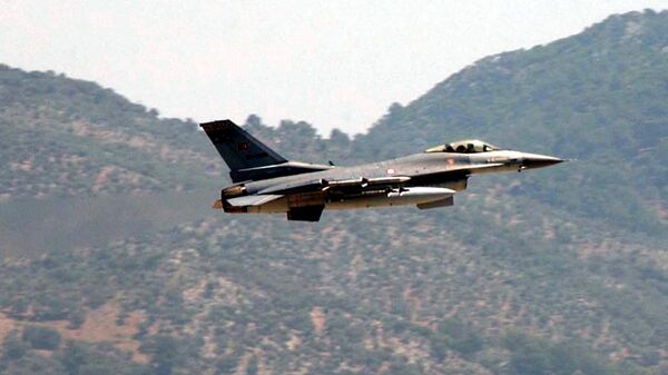 Caça da Turquia F-16 (foto de arquivo) - Sputnik Brasil