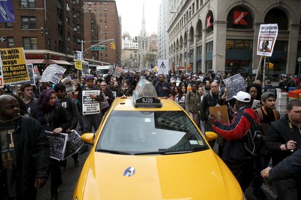 Protestos contra ações da polícia em Nova York - Sputnik Brasil