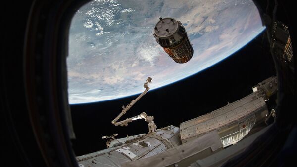 Nave espacial de carga japonesa Kounotori à chegada à EEI - Sputnik Brasil