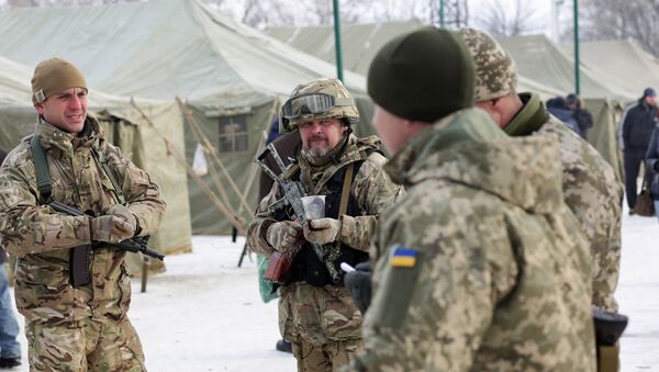 Militares ucranianos em Avdeevka em 1 de fevereiro de 2017 - Sputnik Brasil