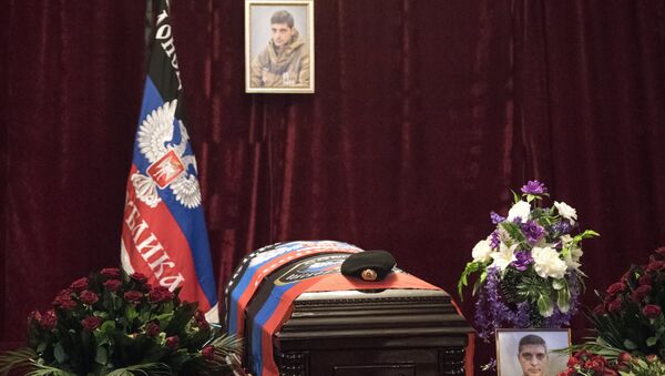 O funeral do famoso comandante Givi em Donetsk - Sputnik Brasil