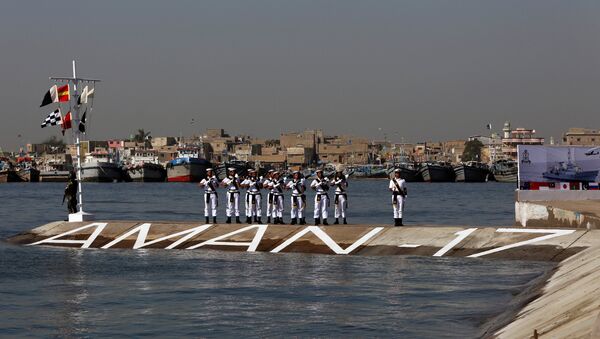 Marinha do Paquistão durante cerimônia de hasteamento de bandeiras no âmbito dos Exercícios Marítimos Internacionais Aman 2017 - Sputnik Brasil
