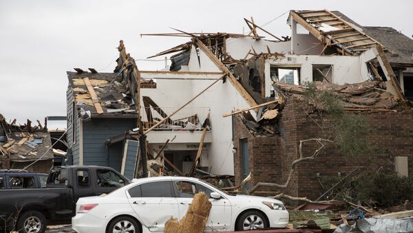 Consequências de tornado no Texas, EUA - Sputnik Brasil