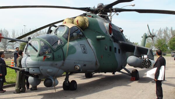 Helicóptero russo Mi-35 na LAAD 2011 - Sputnik Brasil