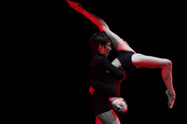 Artistas de ballet durante apresentação em Moscou - Sputnik Brasil