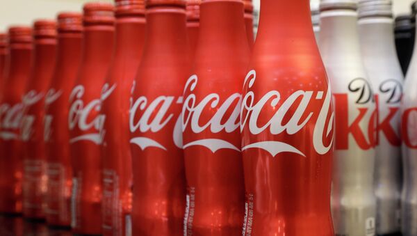 Embalagens da Coca-Cola - Sputnik Brasil