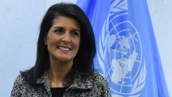 Newly appointed U.S. Ambassador to the United Nations Nikki Haley presents her credentials to U.N. Secretary-General Antonio Guterres at U.N. headquarters in New York City, U.S - Sputnik Brasil