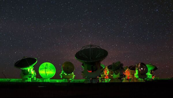 Maior radiotelescópio do mundo – observatório espacial do ALMA (Atacama Large Millimeter Array), Chile - Sputnik Brasil