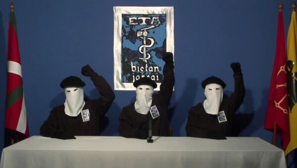 Membros mascarados do grupo militante basco ETA - Sputnik Brasil